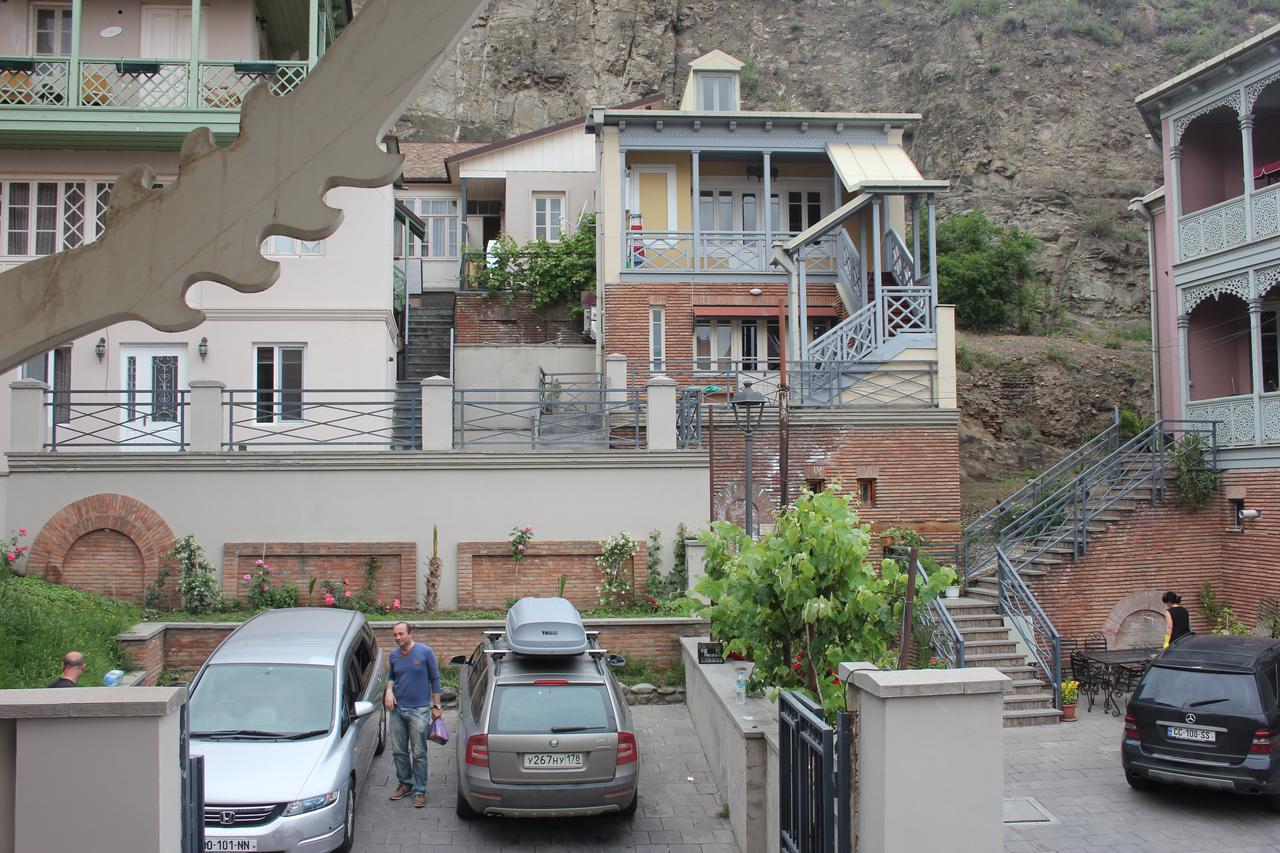 Apartment Nino Botanical Tbiliszi Kültér fotó
